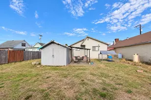 145 S 8th St, Lakeside, OR 97449 - Photo 23