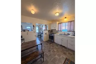 145 S 8th St, Lakeside, OR 97449 - Photo 13