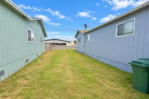 145 S 8th St, Lakeside, OR 97449 - Photo 21