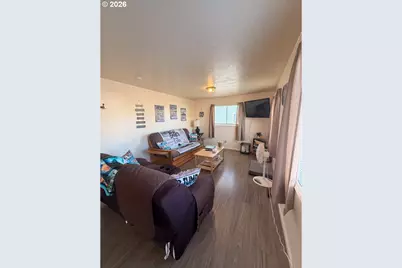 145 S 8th St, Lakeside, OR 97449 - Photo 3
