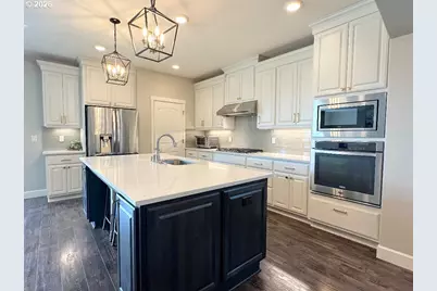 885 N Squire Dr, Ridgefield, WA 98642 - Photo 5