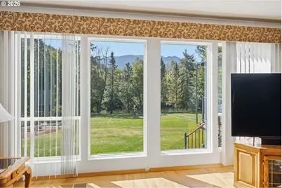 7695 N Applegate Rd, Grants Pass, OR 97527 - Photo 27