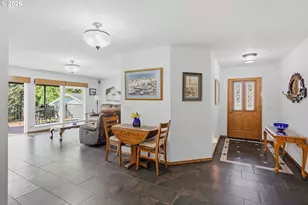 7695 N Applegate Rd, Grants Pass, OR 97527 - Photo 15