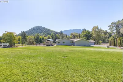 7695 N Applegate Rd, Grants Pass, OR 97527 - Photo 29