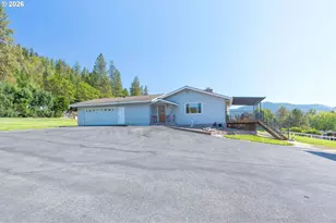 7695 N Applegate Rd, Grants Pass, OR 97527 - Photo 3