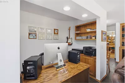7695 N Applegate Rd, Grants Pass, OR 97527 - Photo 17