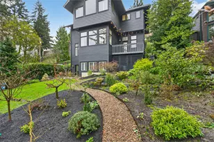 1941 SW Montgomery Pl, Portland, OR 97201 - Photo 13