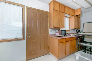 12495 SE 23rd Ave, Milwaukie, OR 97222 - Photo 31