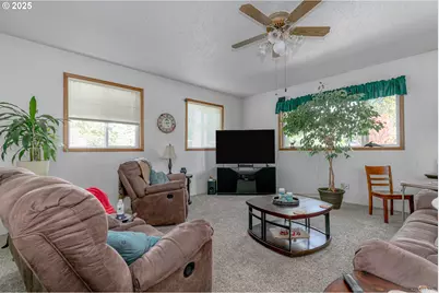 12495 SE 23rd Ave, Milwaukie, OR 97222 - Photo 15