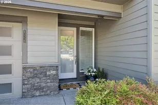 13338 SW Roseberry Ln, Portland, OR 97224 - Photo 3