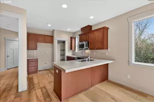 561 N Declaration Dr, Carlton, OR 97111 - Photo 11