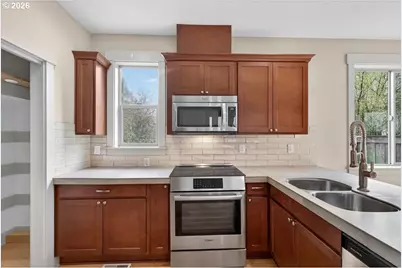 561 N Declaration Dr, Carlton, OR 97111 - Photo 7