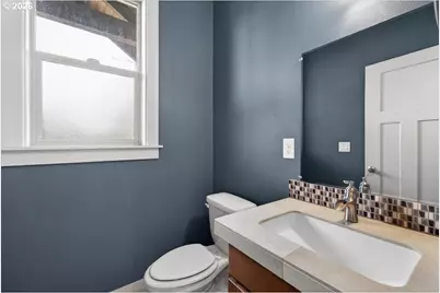 561 N Declaration Dr, Carlton, OR 97111 - Photo 21