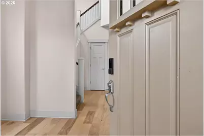 561 N Declaration Dr, Carlton, OR 97111 - Photo 5