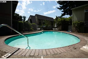 16837 SE Powell Blvd, Portland, OR 97236 - Photo 23