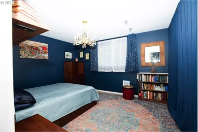 16837 SE Powell Blvd, Portland, OR 97236 - Photo 13