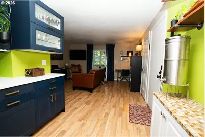 16837 SE Powell Blvd, Portland, OR 97236 - Photo 7