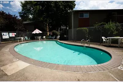 16837 SE Powell Blvd, Portland, OR 97236 - Photo 25