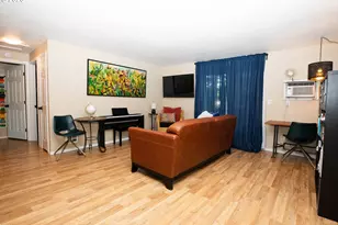 16837 SE Powell Blvd, Portland, OR 97236 - Photo 9