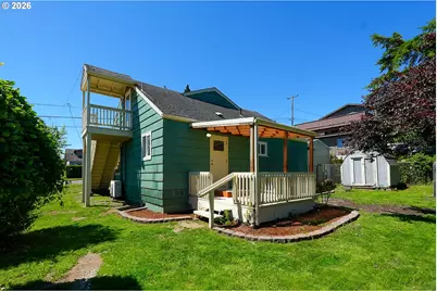2172 17th St, North Bend, OR 97459 - Photo 29