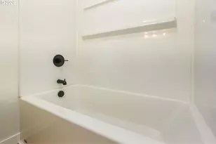 2172 17th St, North Bend, OR 97459 - Photo 23