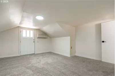2172 17th St, North Bend, OR 97459 - Photo 27