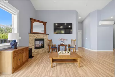 2020 Bayview Ave, Tillamook, OR 97141 - Photo 15