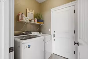 2020 Bayview Ave, Tillamook, OR 97141 - Photo 29