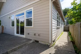 2020 Bayview Ave, Tillamook, OR 97141 - Photo 33