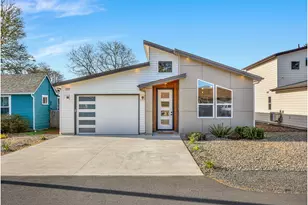 201 24th St NE, Long Beach, WA 98631 - Photo 1