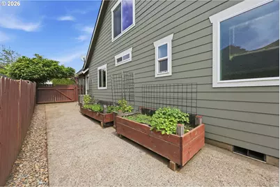 13330 Squire Dr, Oregon City, OR 97045 - Photo 41
