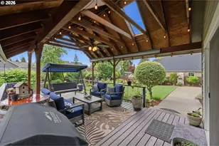 13330 Squire Dr, Oregon City, OR 97045 - Photo 37