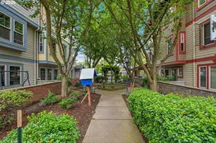 9837 NE Irving St, Portland, OR 97220 - Photo 35