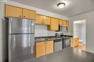 9837 NE Irving St, Portland, OR 97220 - Photo 17