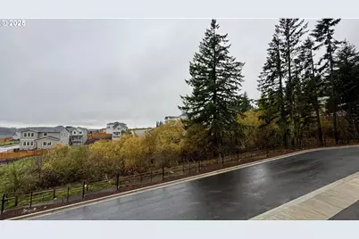 11710 SW 176th Dr, Beaverton, OR 97007 - Photo 13