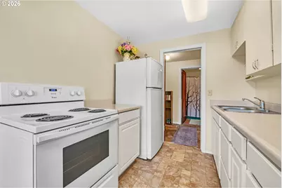 1182 F St, Springfield, OR 97477 - Photo 15