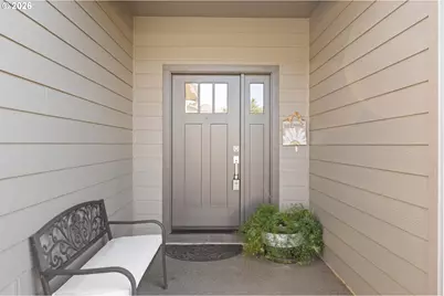 832 Sand Pines Ave, Sutherlin, OR 97479 - Photo 3