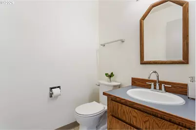 7 Hidalgo St, Lake Oswego, OR 97035 - Photo 21