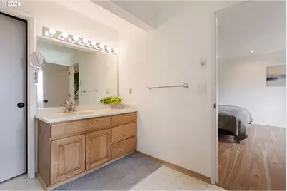 7 Hidalgo St, Lake Oswego, OR 97035 - Photo 25