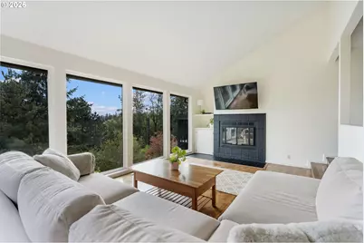 7 Hidalgo St, Lake Oswego, OR 97035 - Photo 5