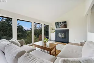 7 Hidalgo St, Lake Oswego, OR 97035 - Photo 5