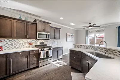 820 Tyson Ln, Eugene, OR 97404 - Photo 15