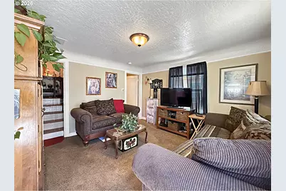 1940 Clifford St, Baker City, OR 97814 - Photo 5