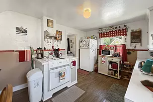 1940 Clifford St, Baker City, OR 97814 - Photo 11