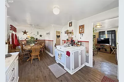 1940 Clifford St, Baker City, OR 97814 - Photo 9