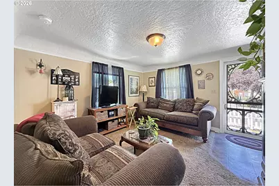 1940 Clifford St, Baker City, OR 97814 - Photo 5
