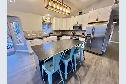 707 Highland Dr, La Grande, OR 97850 - Photo 5