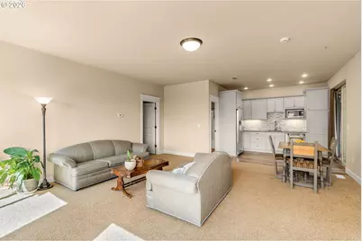 15394 SW Oakmont Pl, Portland, OR 97224 - Photo 31