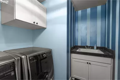 15394 SW Oakmont Pl, Portland, OR 97224 - Photo 25