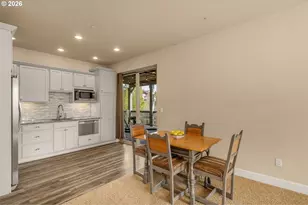 15394 SW Oakmont Pl, Portland, OR 97224 - Photo 33
